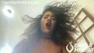 רוכבת על הזין הגדול שלו כדי להרוויח הרבה גדול בתוך הכוס המגולחת שלה רוכבת על הזין הגדול שלו כדי להרוויח הרבה גדול בתוך הכוס המגולחת שלה